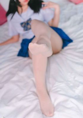 主动打开腿惩罚调教虐乳的视频