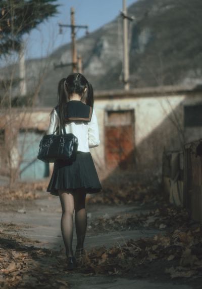 山村老尸 电影